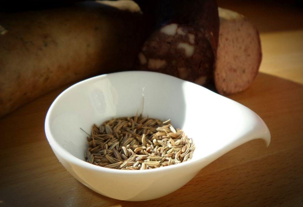 Cumin seeds as home remedy for glowing skin