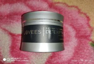 Jovees charcoal face mask review