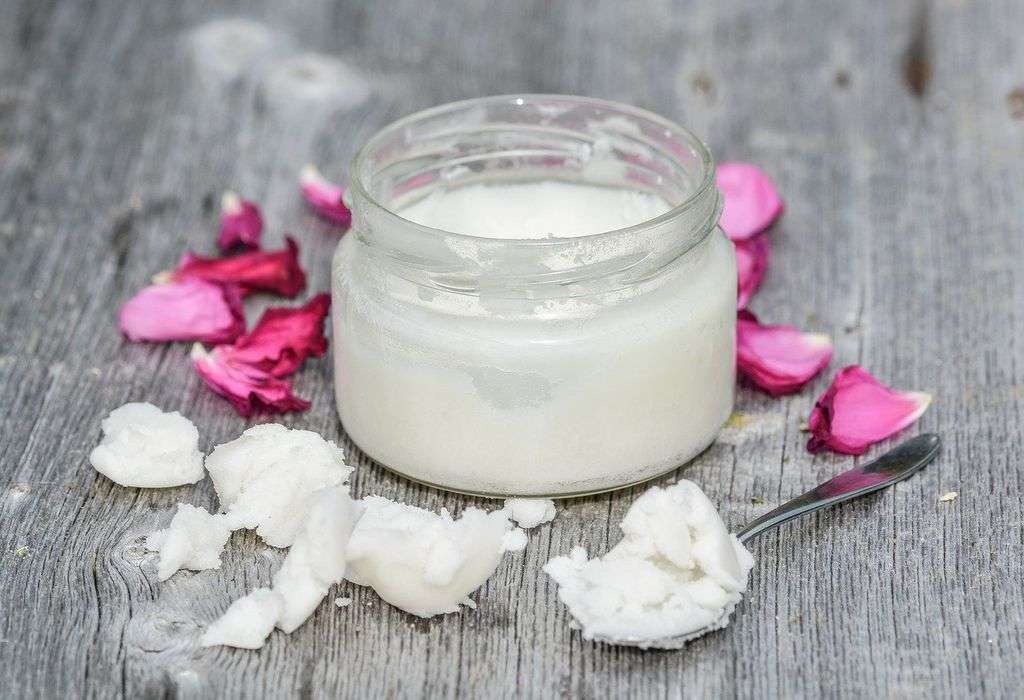 Coconut Oil For Skin: Beauty Benefits and Usage Tips
