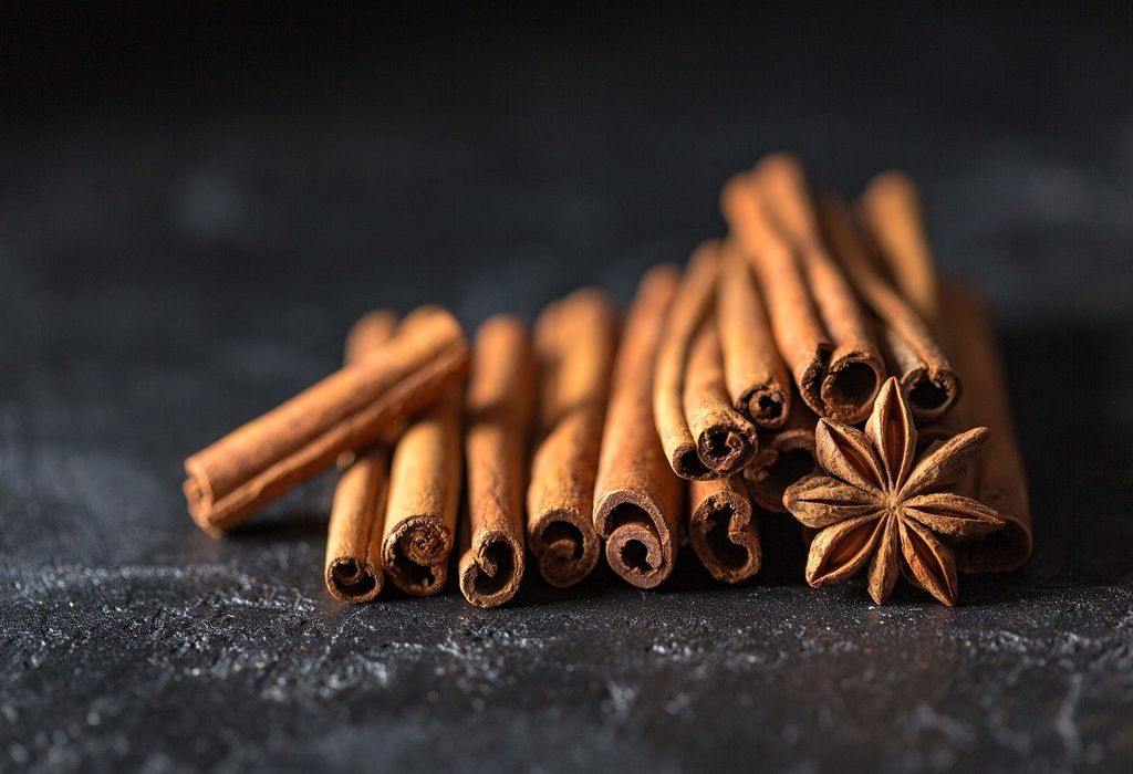 Cinnamon For Skin: Introduction, Benefits and Easy Skin Recipes