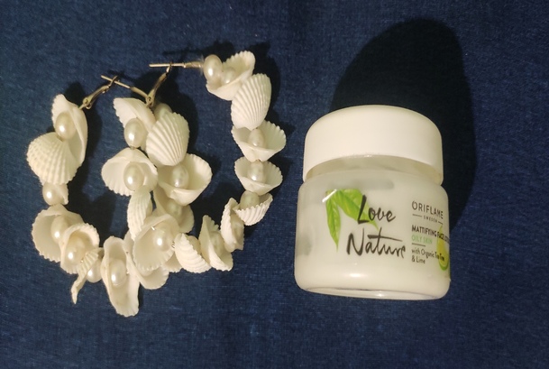 Oriflame love nature mattifying face lotion